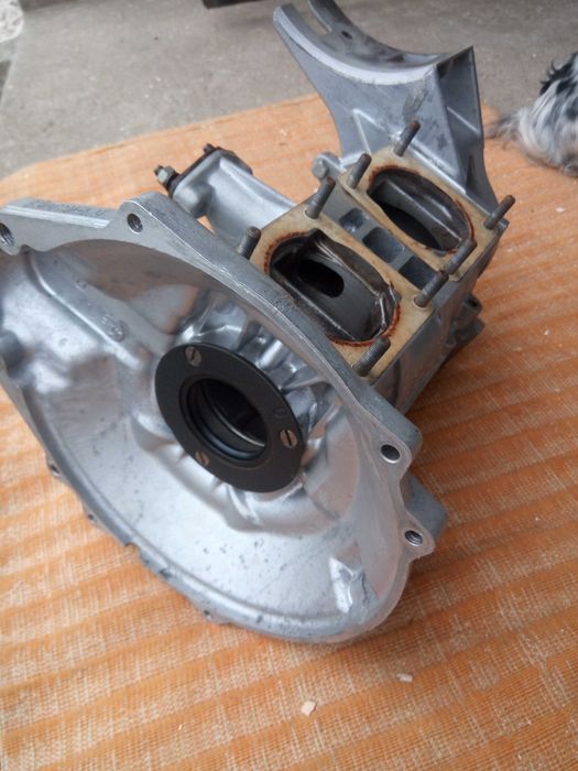 Trabant korpus blok silnika
