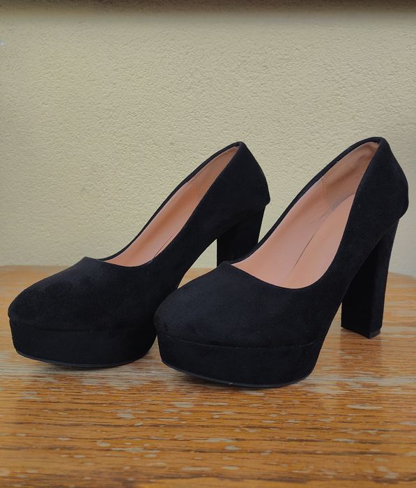 Damskie zamszowe obcasy