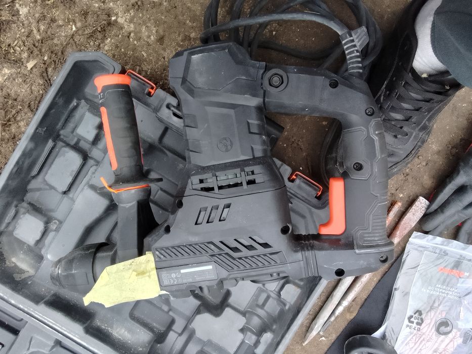 Продам перфоратор дніпро