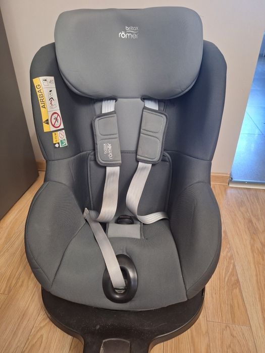 Fotelik obrotowy britax romer dualfix 0-18 kg bezwypadkowy