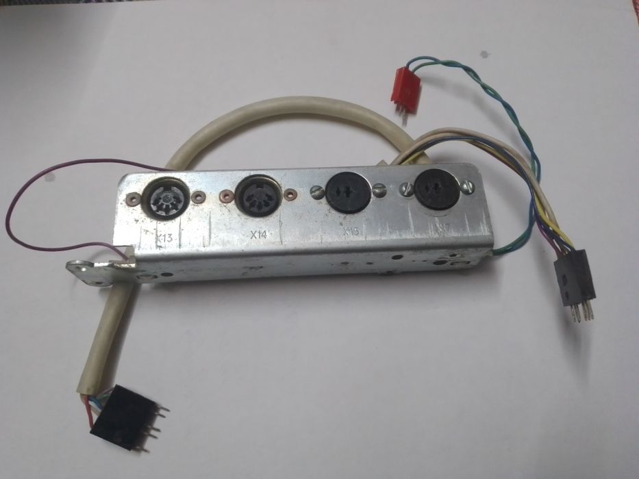 Гнезда для магнитофона Маяк 233