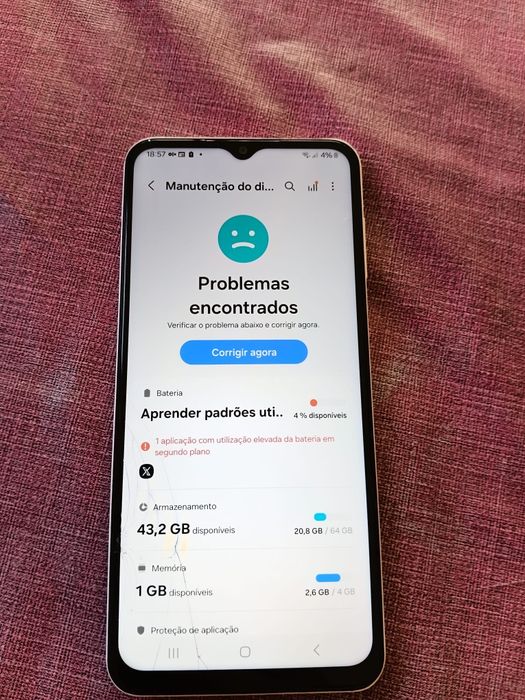 Samsung A13 64GB 4 RAM.   25€
