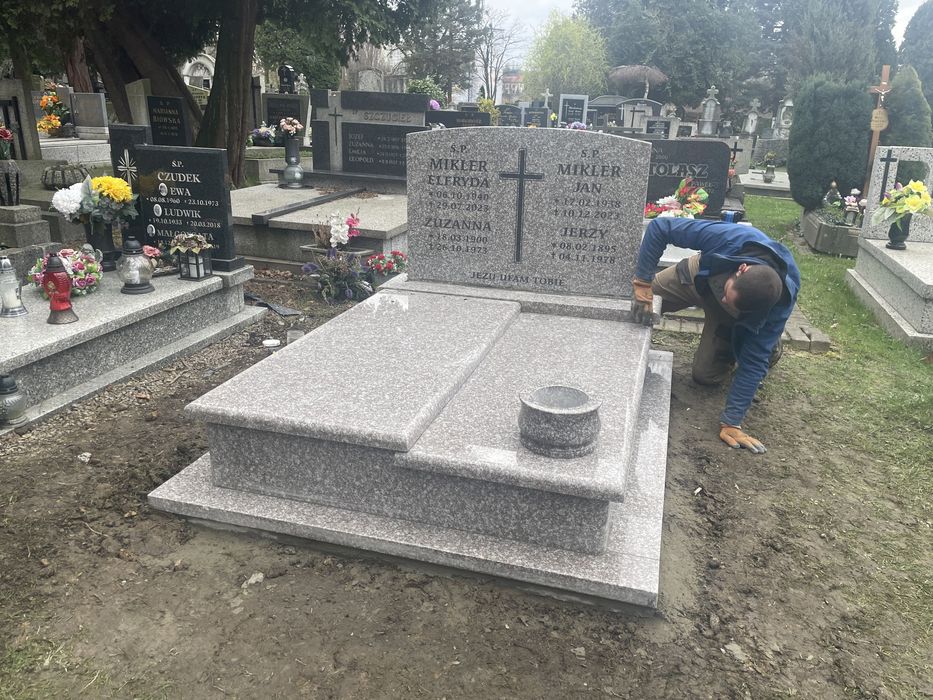 Nagrobek podwójny pomnik 8000 montaż  Dojazd