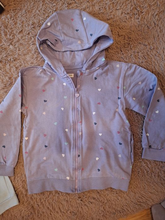 Fioletowa w serduszka bluza 134. Druga gratis kuromi