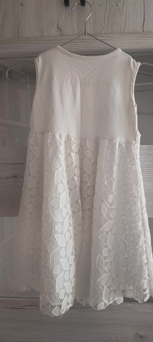 Śloczna sukienka roz 110