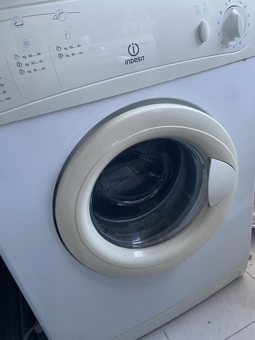 Maquina de secar indesit 6 kg