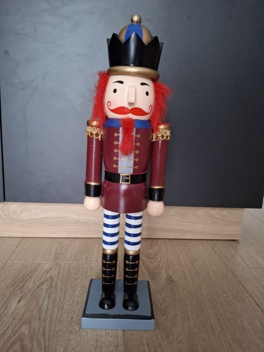 Figurka drewniana dziadek do orzechów 36 cm