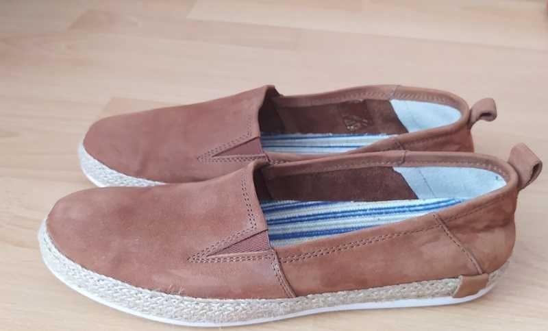 Buty zamszowe 40 - nowe