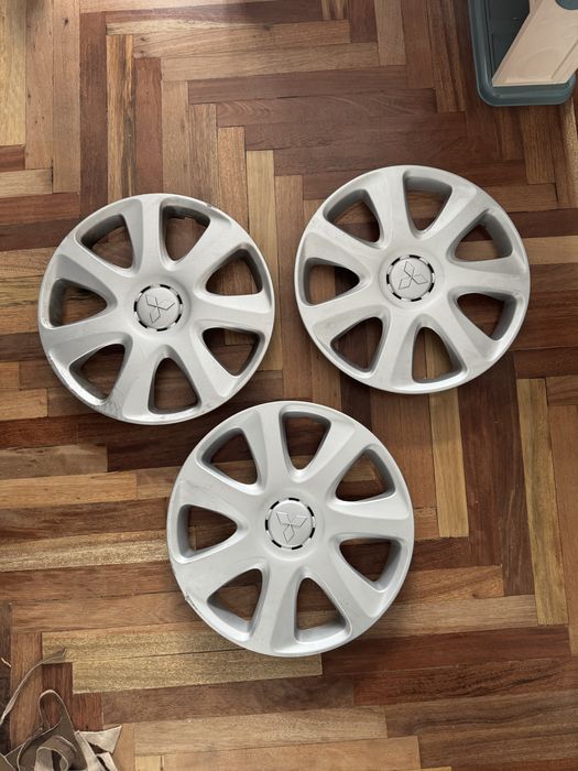 Ковпаки Mitsubishi r15