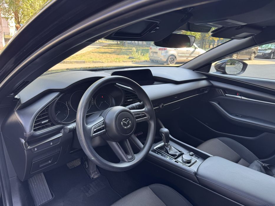 Продам Mazda 3 2022 року