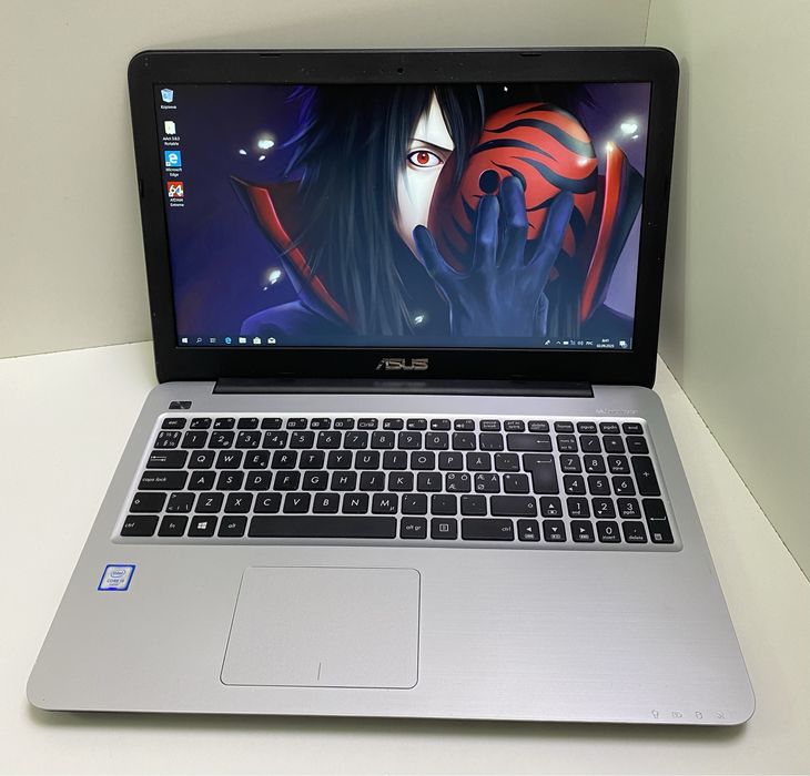Asus VivoBook 15.6" FullHD 8/128GB SSD i5-6200 в ідеалі