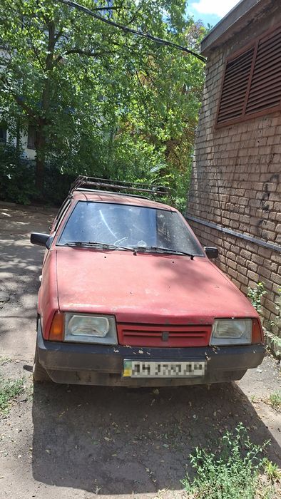 Машина ВАЗ 2109_