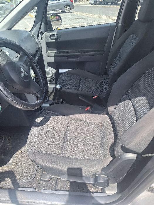 MITSUBISHI colt 1.1 ano 2008 5 portas