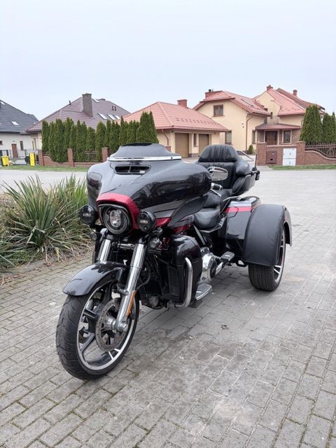 Harley-Davidson Tri Glide Harley Davidson Trike trajka FLHTCUGTSE