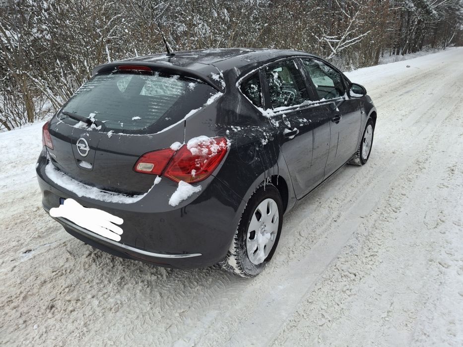 Opel Astra J benzyna po liftingu