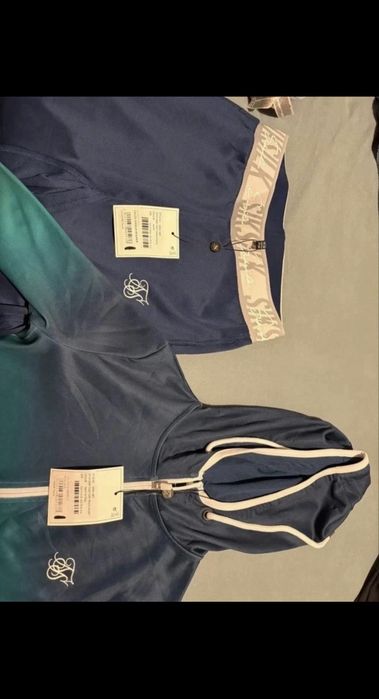 Conjunto fato de treino