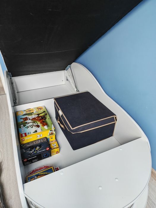 Łóżko dziecięce - samochód