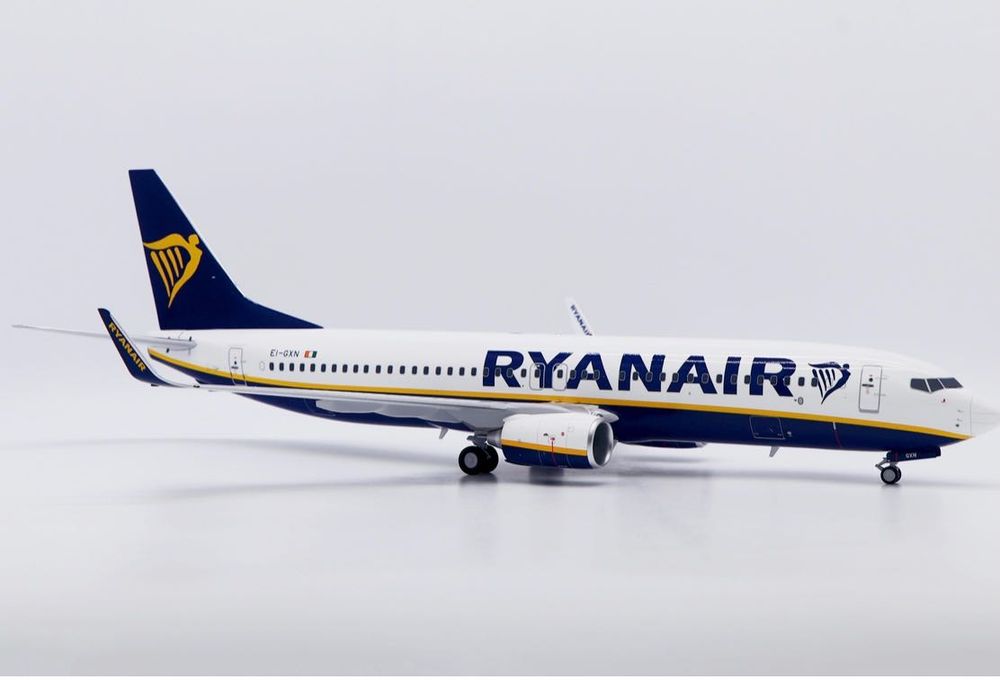 Ryanair Boeing 737-800 de metal JC Wings 1/100