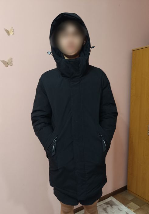 Куртка зимова на підлітка на зріст 170-180см.