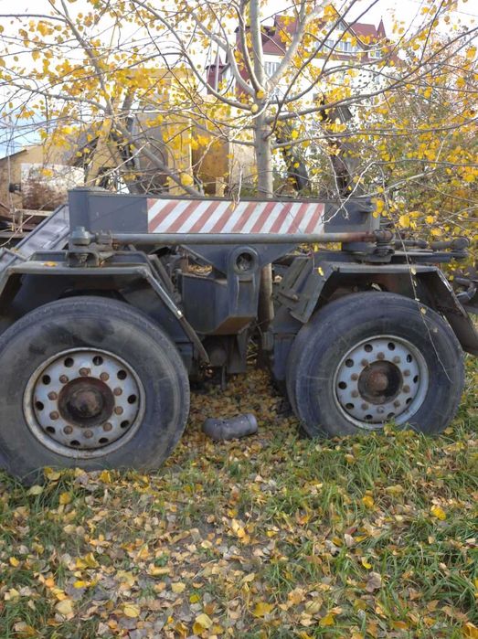 Продам прицеп-тяжеловоз(трал)Zremb P-404 50т