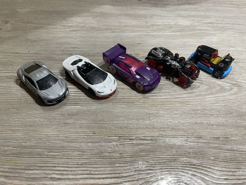 Набор машинок хот вилс Hot wheels