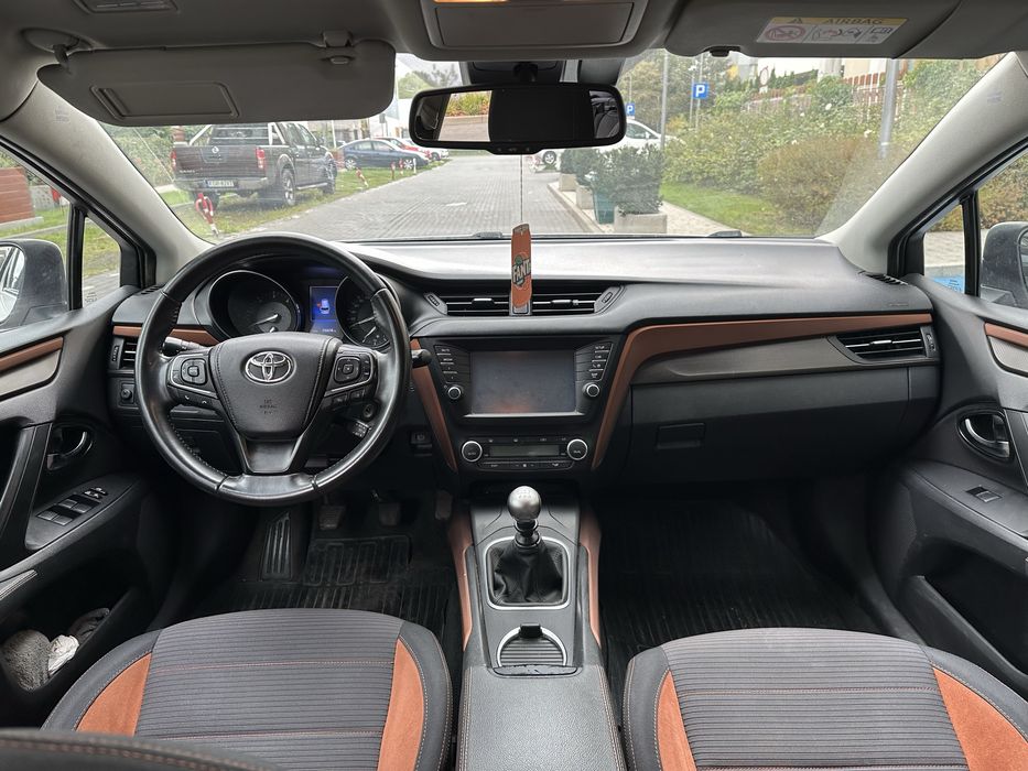 Toyota Avensis T27 2.0 D4D 143 KM