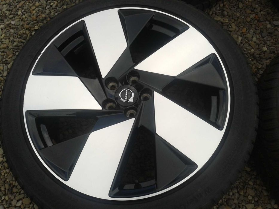oryginalne r20 5x108 20cali kola mielec 2025rok 235 45 i 255 40 volvo xc40 c40 ex40 continental wintercontact ts870p pirelli scorpion winter 8j 9j