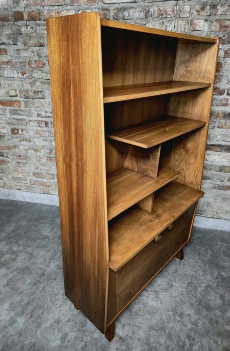 Biblioteczka vintage prl BILEA po całkowitej renowacji