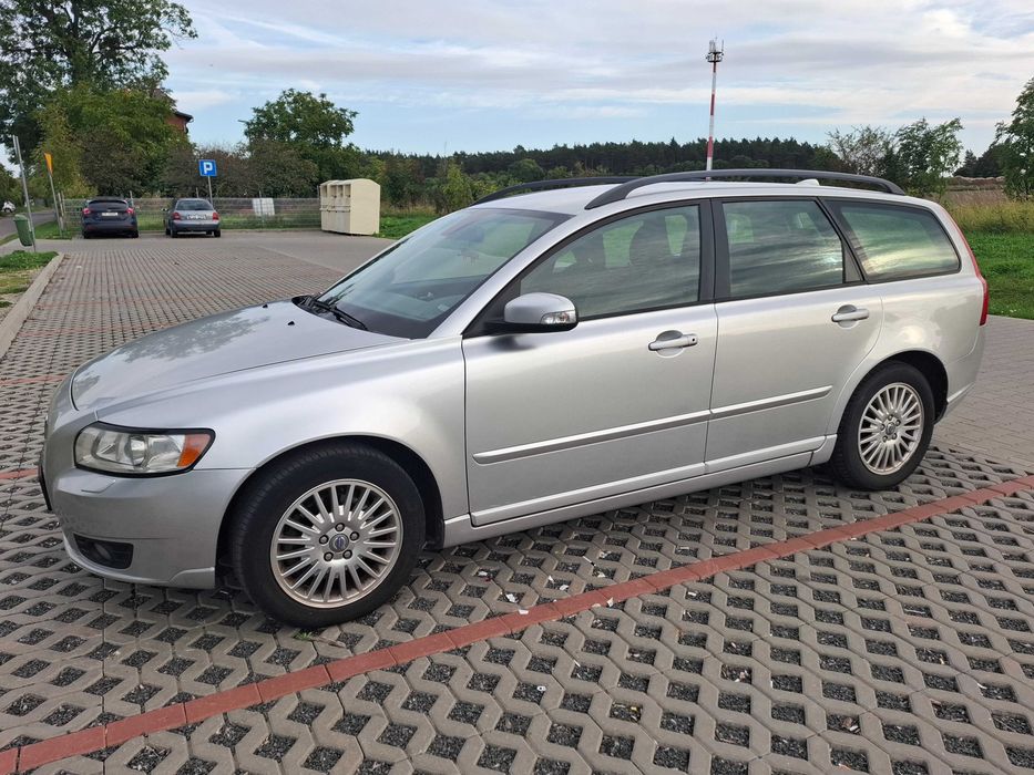 Volvo V50