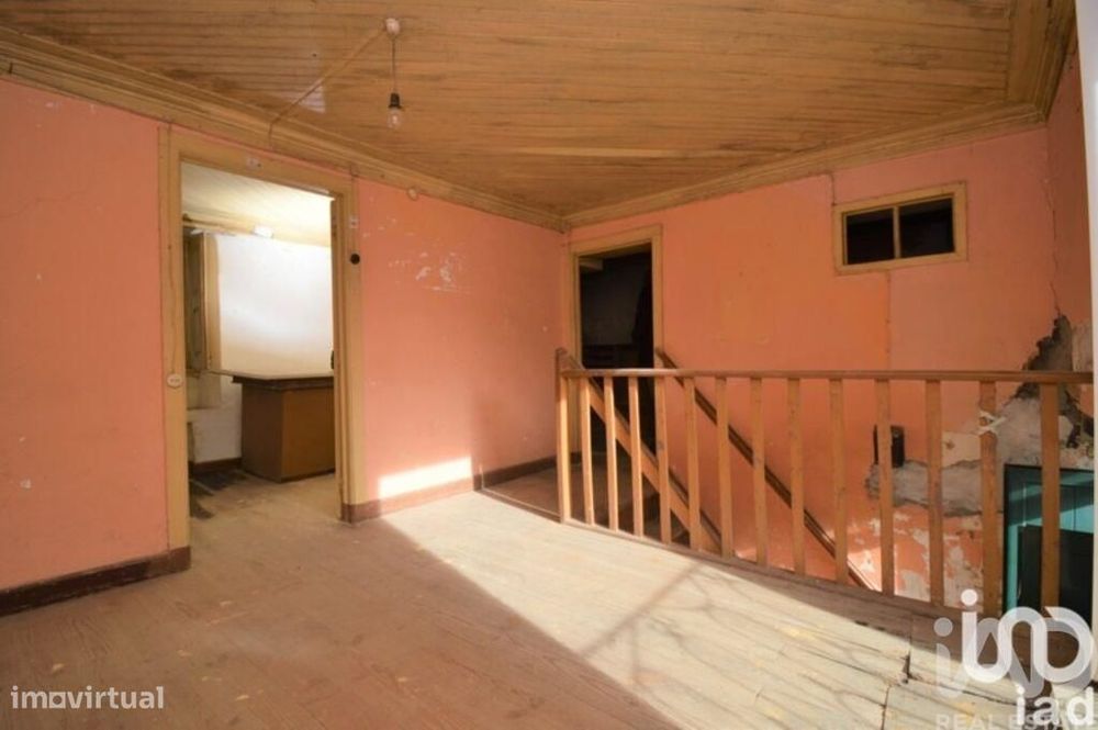 Casa T5 em São Miguel, Santa Eufémia e Rabaçal de 270,00 m2