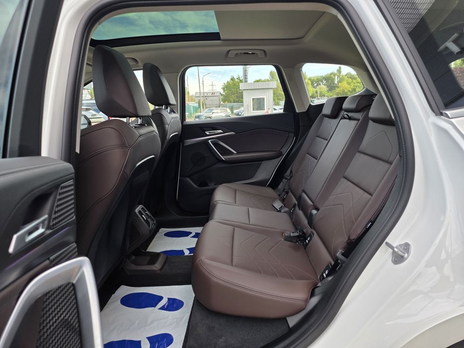 BMW iX1 2025 року 66.5 kWh (204 к.с.) eDrive 25 M Sport