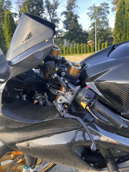 Продам suzuki gsxr 1000 k7-k8