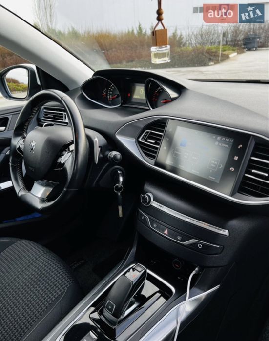 Продам Peugeot 308