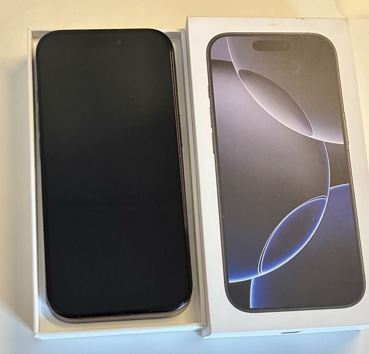 RESERVADO • Iphone 16 pro Novo