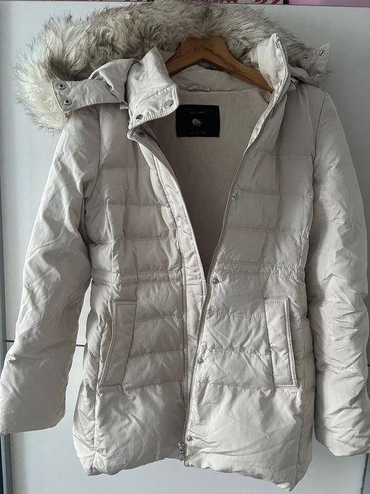 Puchowa kurtka damska Zara