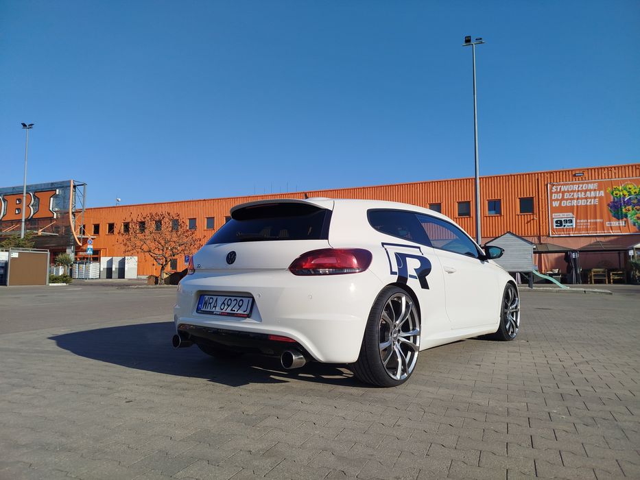 Scirocco R 330KM