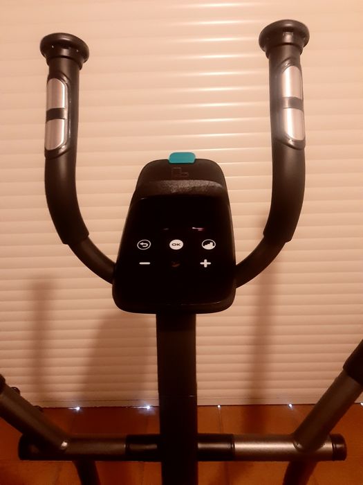 Máquina de manutenção nova, vendo ou troco