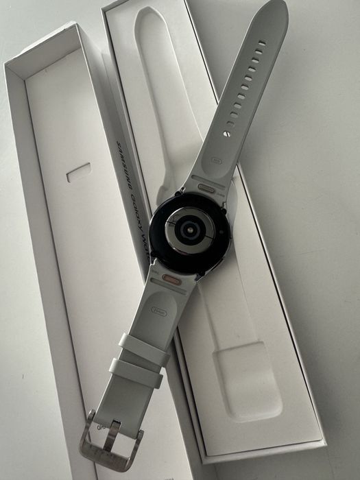 Zegarek sportowy damski samsung Galaxy Watch 6 Classic