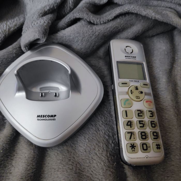 Telefon stacjonarny