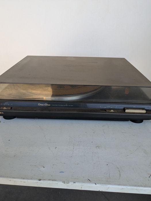 Gira-discos Technics SL-DD2