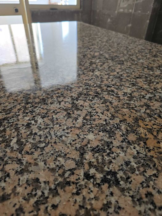 Mesa granito + 6 cadeiras