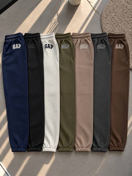 Спортині штани GAP