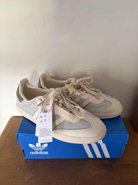 Sapatilhas adidas novas