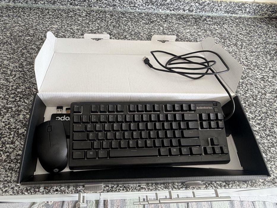 Monitor/PC Philips446771870617446402