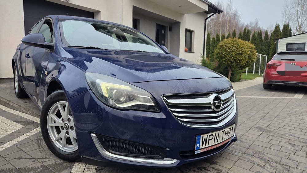 Opel Insignia po lifcie 2014r. 1.8Gaz"Niski Przebieg 198tys.1 właścici