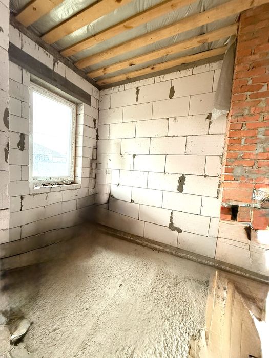 Будинок 134 м.кв. Права сторона м. Бориспіль