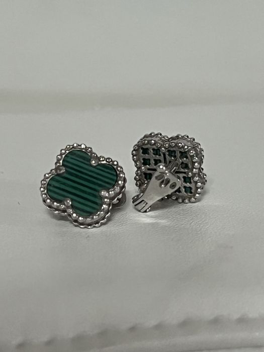Сережки Van Cleef з малахітом