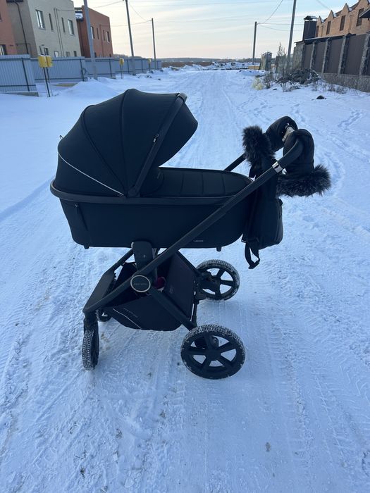 Продам коляску 3в1