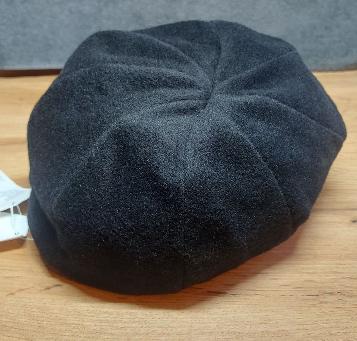 Czarna czapka z daszkiem Siggi