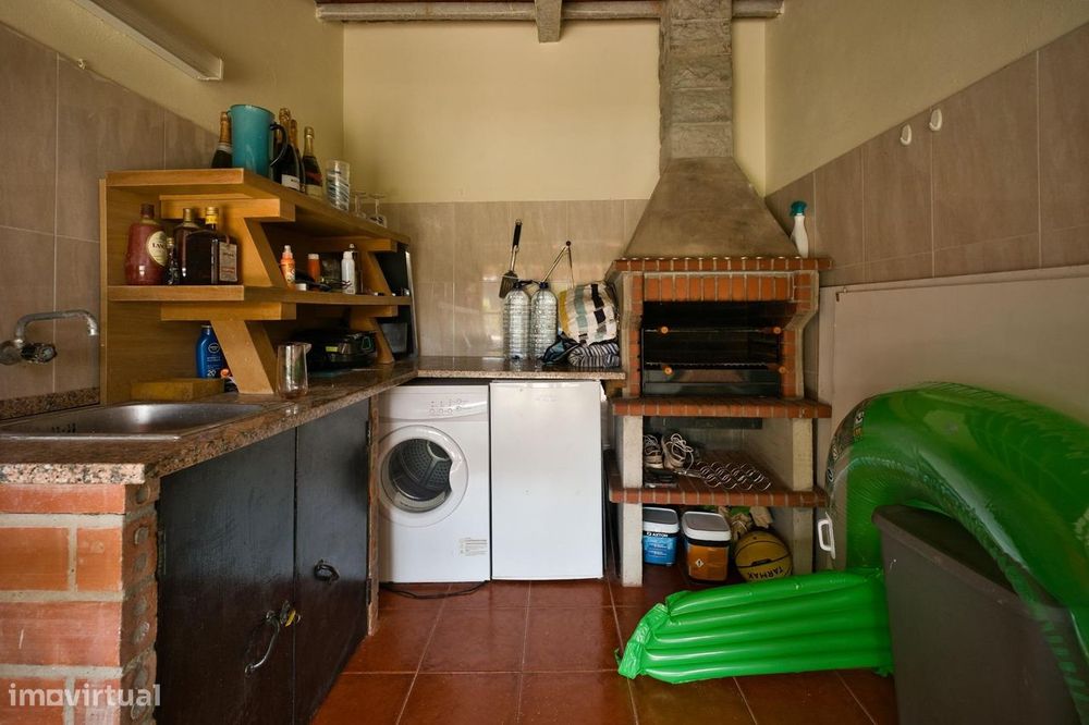 Moradia T5 Renovada com Piscina em Óbidos